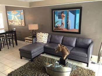 CORAL REEF GUESTHOUSE ::: FORT LAUDERDALE, FL ::: COMPARE HOTEL RATES